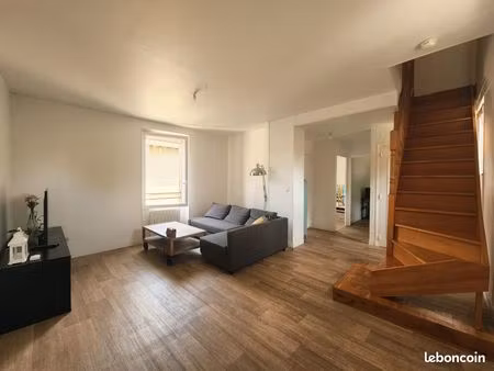 appartement meublé t3 bord de loire