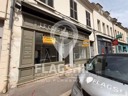boutique 82 m² montfort l amaury