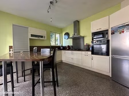 maison 5 pièces 203 m²