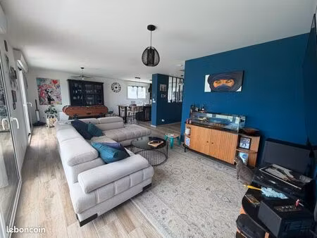 maison contemporaine t4 - t5 177m2 véranda climatisée