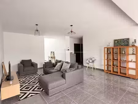 maison 6 pièces 147 m²