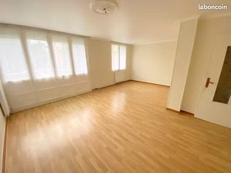 appartement 4 pièces 65 m²