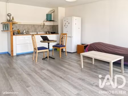 studio 1 pièce 40 m²