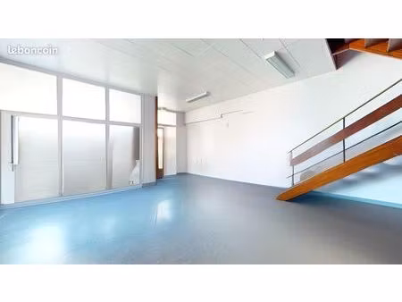 maison 2 pièces 125 m²