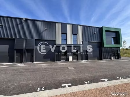 local d'activité 2 645 m²