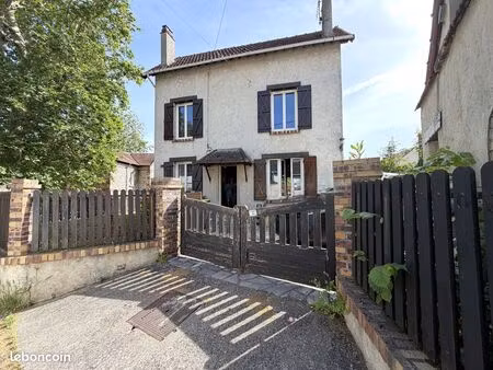 maison 6 pièces 100 m²