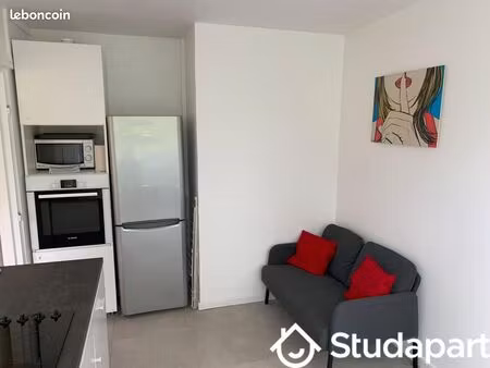 chambre 1 pièce 10 m²