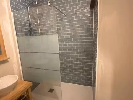 appartement a côté de la gare de stomer