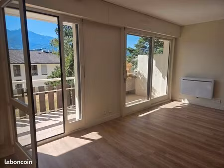 superbe t3 rénové de 76 m² avec terrasse