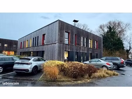bureaux 102 m² wambrechies