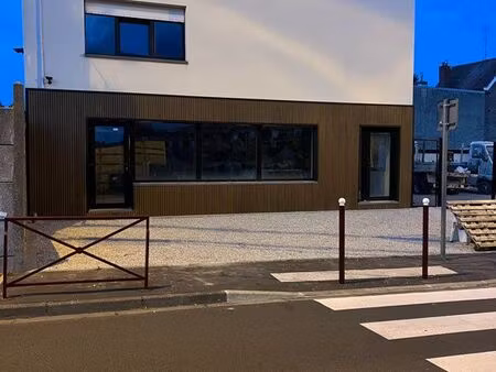 local commercial ou bureau 90m2