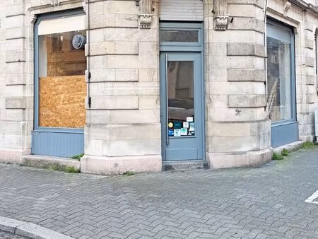 local commercial quartier tribunal