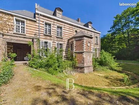 chateau 15 pièces 221 m²