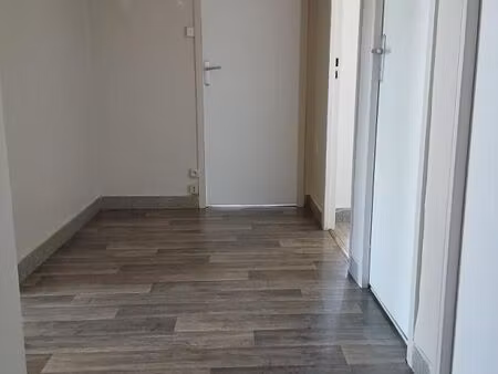 appartement 3 pièces 58 m²