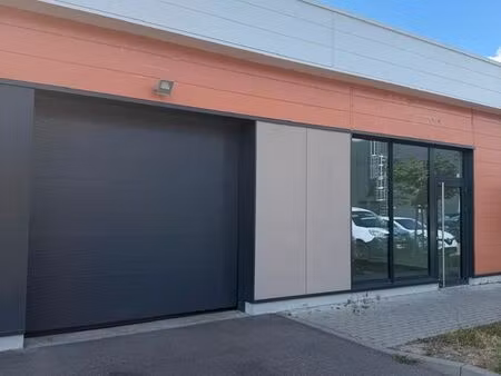 à louer – local dépôt + bureau 110 m² – parc nobel  ostwald