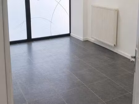 grenoble – bureau 12 m² à louer en cabinet médical/paramédical