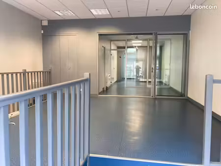 local commercial