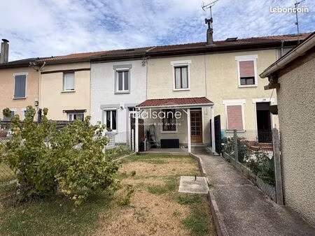 maison 4 pièces 70 m²