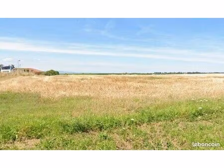 terrain 749 m² ars sur formans