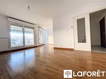 appartement 2 pièces 64 m²