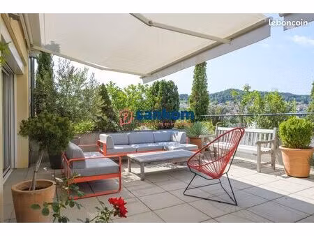 penthouse 6 pièces 175 m²