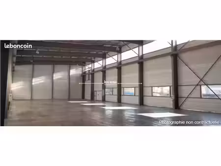 local industriel 1 800 m²