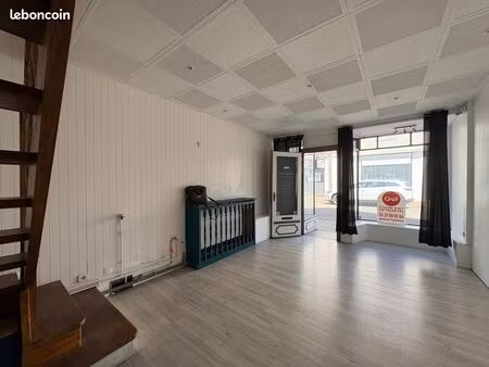 local commercial 77 m²