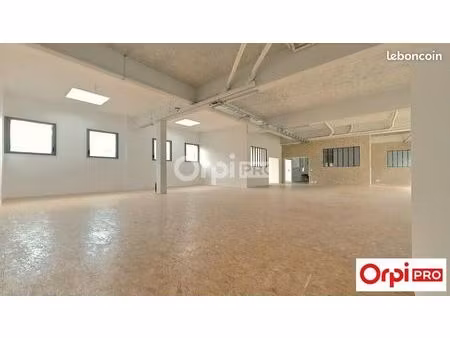 local commercial 400 m²