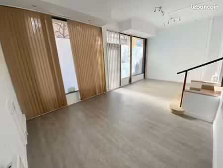 local commercial 57 m²