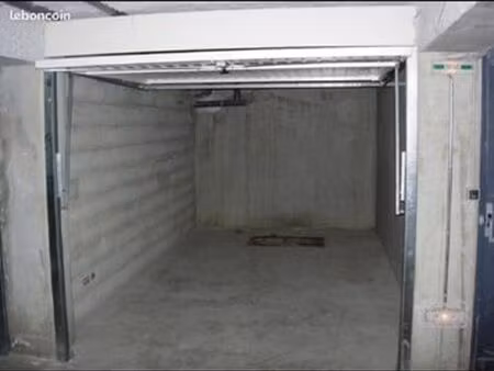 garage/box 15m2
