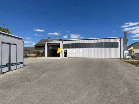 vente locaux professionnels 275 m² à sévérac-le-château (12150)  155 000 €