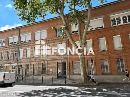local commercial 61 m²