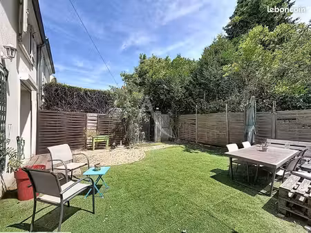 maison de ville 4 pièces 90 m²