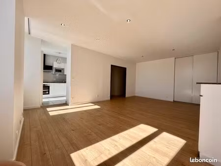 a vendre t4 climatisé pl foirail tarbes