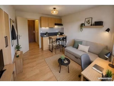 studio 1 pièce 14 m²