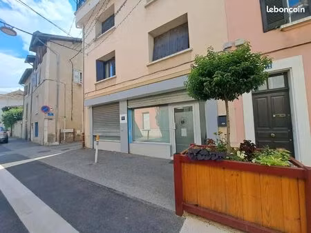 local commercial 50 m²