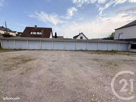garage/box 3 000 m² le houlme
