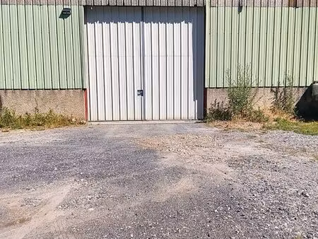 local 300m2