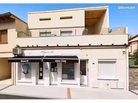 mur local commercial 40m2 hyper centre roques - vendu libre
