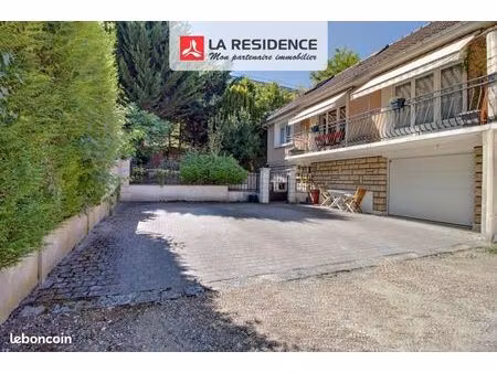 maison 6 pièces 109 m²