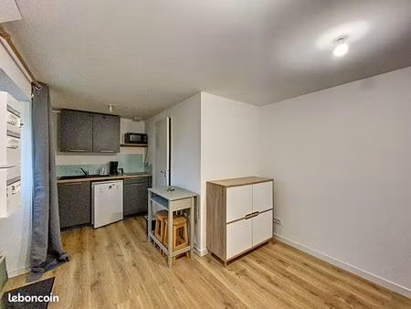 studio 1 pièce 16 m²