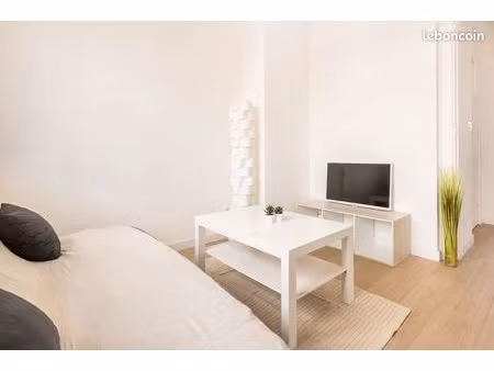 t2 40m& meublé - moderne  calme et lumineux - hyper centre