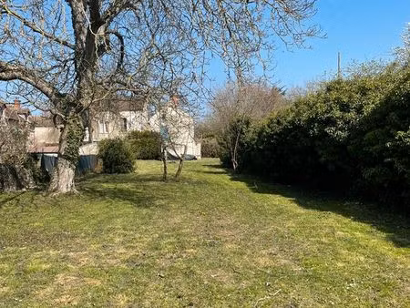 terrain situé en zone u (urbanise) – rare sur le secteur