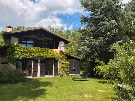 maisonnette indépendante avec jardin pour 1 personne