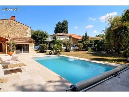 maison 9 pièces 190 m²