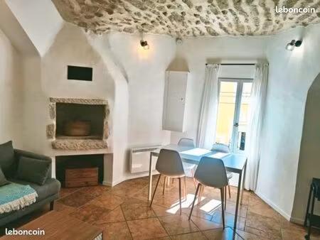 t2 meublé de 50m2 au coeur de caromb