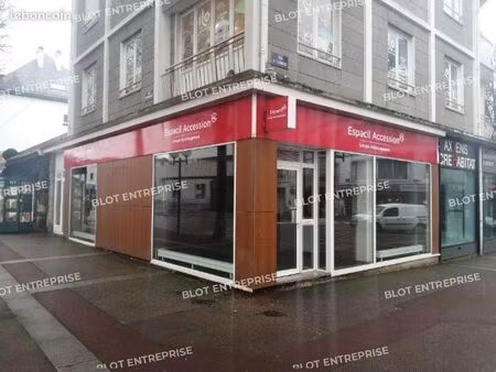 bureau 140 m²