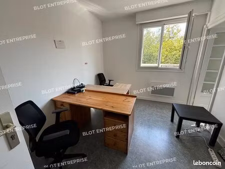 bureaux 80 m²