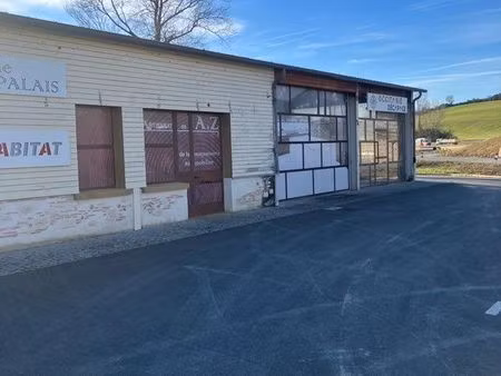 local à vendre 300 m2 + 70 m2 déjà loué