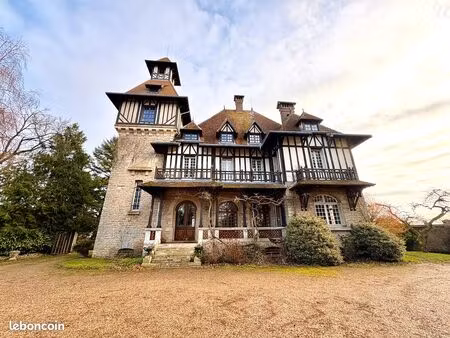 propriété 12 pièces 453 m²